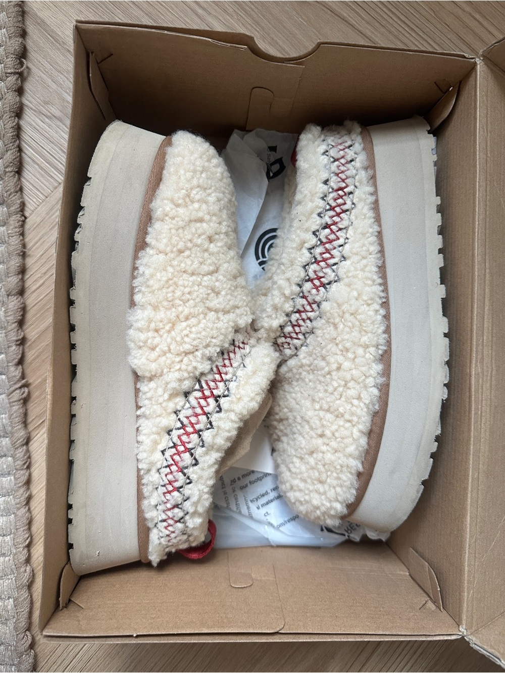 ugg tazz braid Sherpa braid size 8 women’s